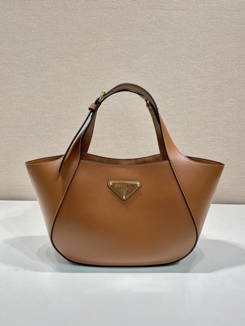 Pra*a tote bags